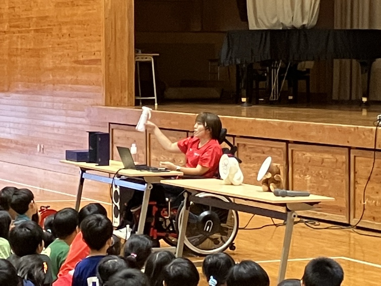 高知市立初月小学校での講演会に参加しました